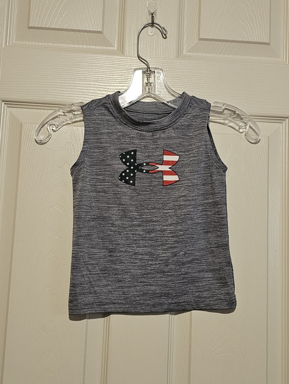 Under Armour Heather Gray Boys' Sleeveless Tank with American Flag Logo Sz 3T